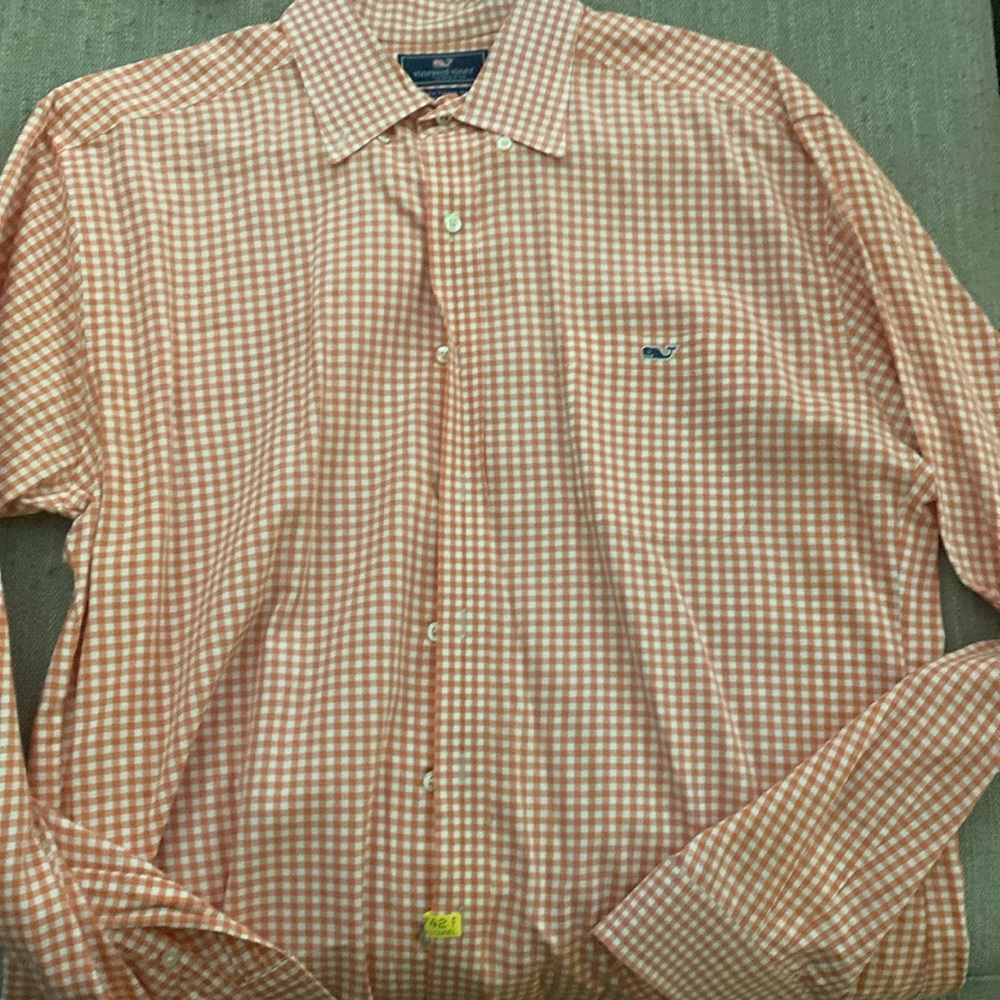 Vineyard vines